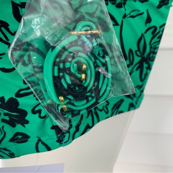 Isabel Maternity by Ingrid & Isabel Green Floral Bikini Top - Picture 3 of 3